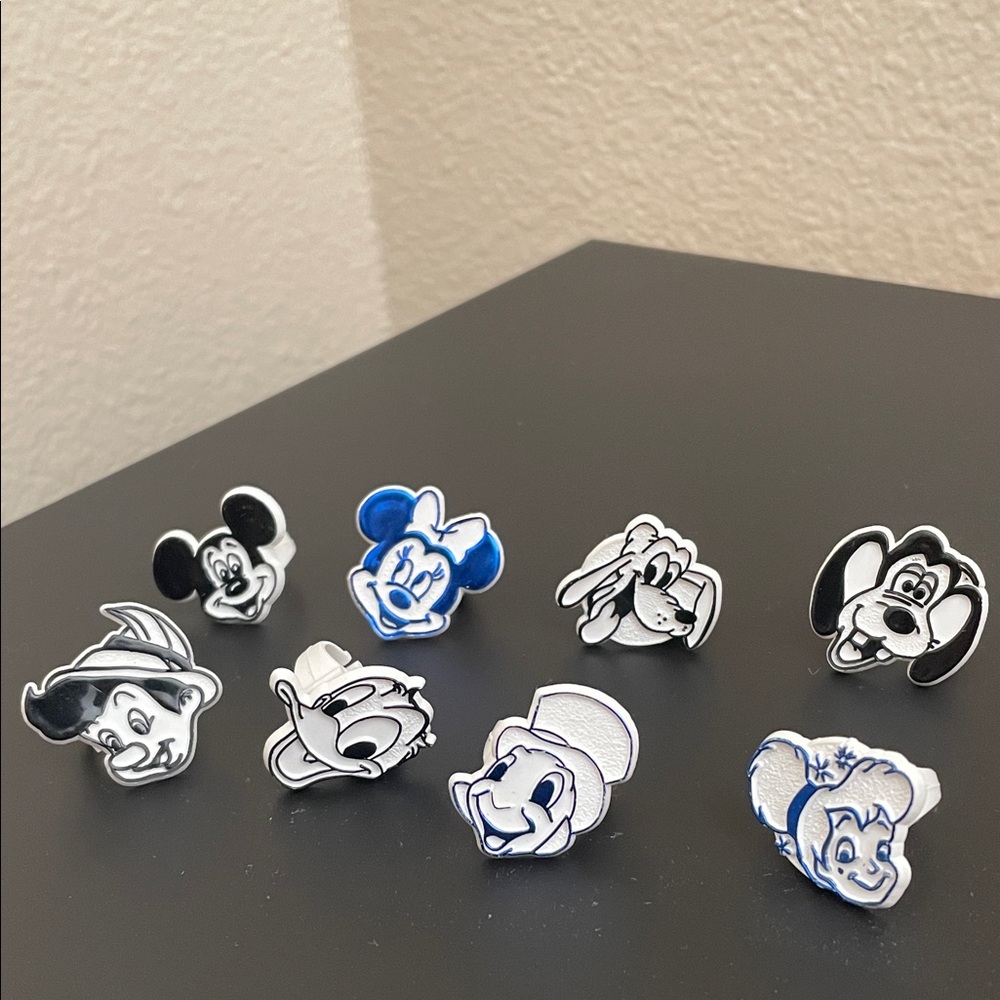 Lot of 8 Vintage Disney Productions Character Plastic Rings Mickey Minnie